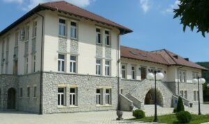 ВЕЧЕ ТРАДИЦИОНАЛНЕ МУЗИКЕ У УГЉЕВИКУ: Вечерас наступају Јелена Костић и Вукан Ђука (ФОТО)