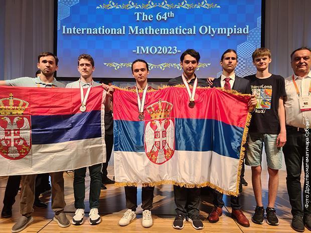 SRPSKI GIMNAZIJALCI OSVOJILI JAPAN: Okitili se medaljama na matematičkoj olimpijadi