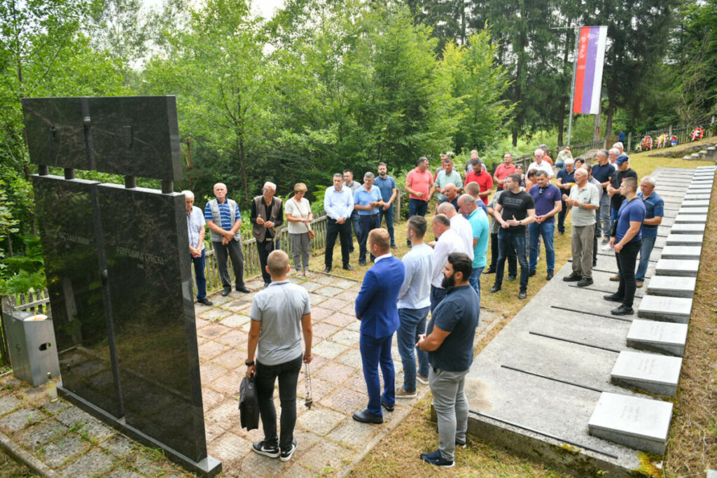 POMEN ZA BORCE BRONZANOG MAJDANA: „Njihova imena biće uklesana zlatnim slovima na centralnom spomeniku“
