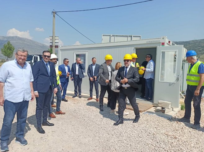ŠERANIĆ: Nova bolnica u Trebinju značajna za Hercegovinu, ali i čitavu Srpsku (FOTO)