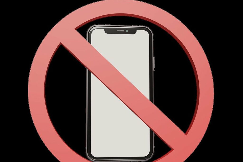 I NASTAVNICI OGRANIČENI: Škola u BiH zabranila đacima da donose mobilne telefone