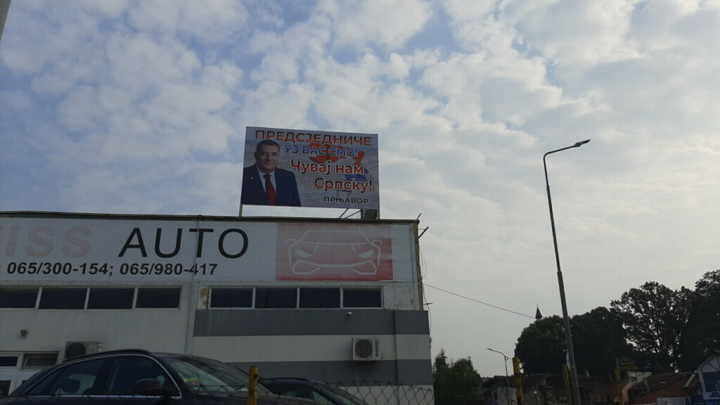 „ČUVAJTE NAM SRPSKU“ Bilbord podrške predsjedniku Dodiku