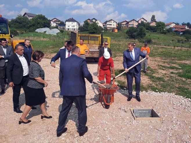 „MILICA I NATAŠA“ BIĆE SIMBOL SRPSKE: Nova škola u Istočnom Sarajevu nosiće naziv po djevojčicama koje su ubijene dok su se igrale