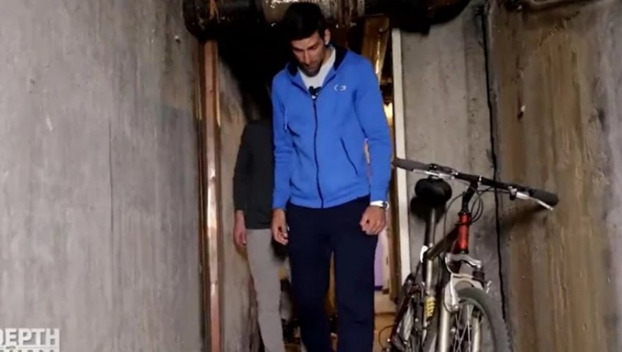 NEKA VIDI CIO SVIJET! Novak Đoković odveo Amerikance u sklonište gdje se krio od NATO bombi (VIDEO)