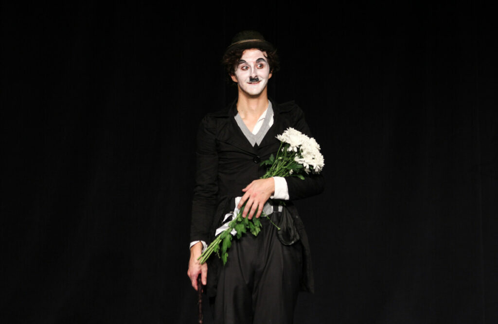 MOSKOVSKI, A NAŠ: Rade Kostić o monodrami „Moj rat“, studiranju van granica i dosljednosti životnom putu (FOTO)