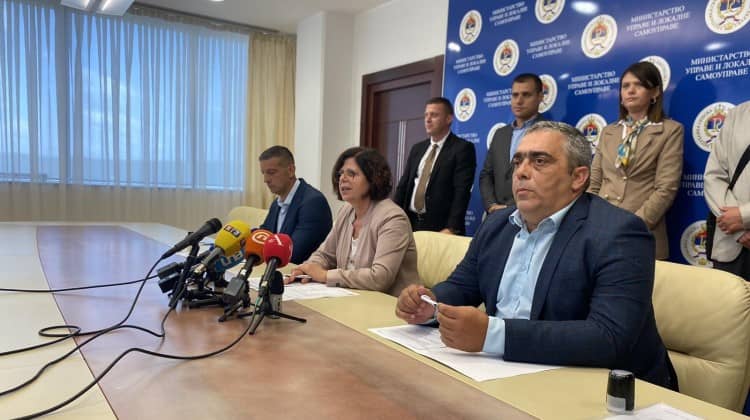 BANJALUKA: Potpisan posebni kolektivni ugovor za zaposlene u organima uprave Republike Srpske