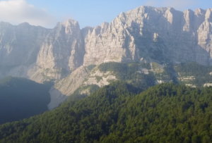 POZNAT IDENTITET STRADALOG: Mladić (32) pao sa litice tokom planinarenja