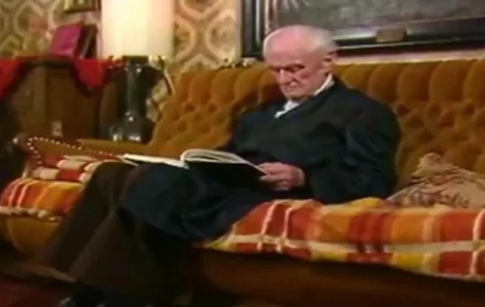 ЗВОНИМИР ДОБИО СИНА У 92. ГОДИНИ: Чаршијом се ширили трачеви, а онда је глумчева 56 година млађа жена развезала језик и открила све