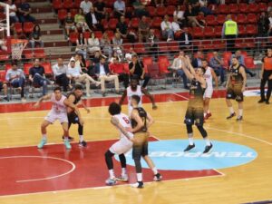 DŽIKIĆ BOLJI OD ČANKA: Košarkaši Hapoela nadigrali ekipu Turk Telekoma u Laktašima