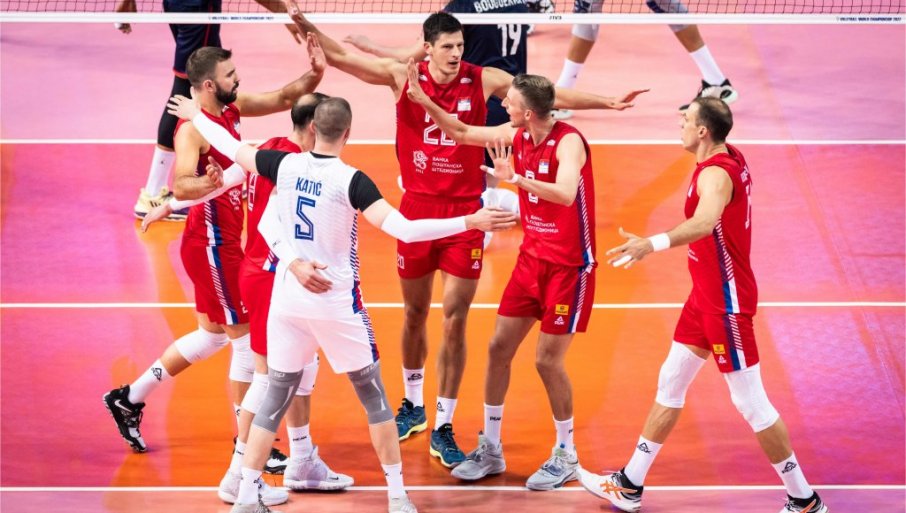 EKSPRESNO U OSMINU FINALA: Odbojkaši Srbije pobijedili Estoniju na Evropskom prvenstvu