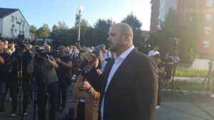 RADANOVIĆ PORUČIO IZ ISTOČNOG SARAJEVA: Mi smo za mir, ali ne dozvoljavamo udar na institucije Srpske