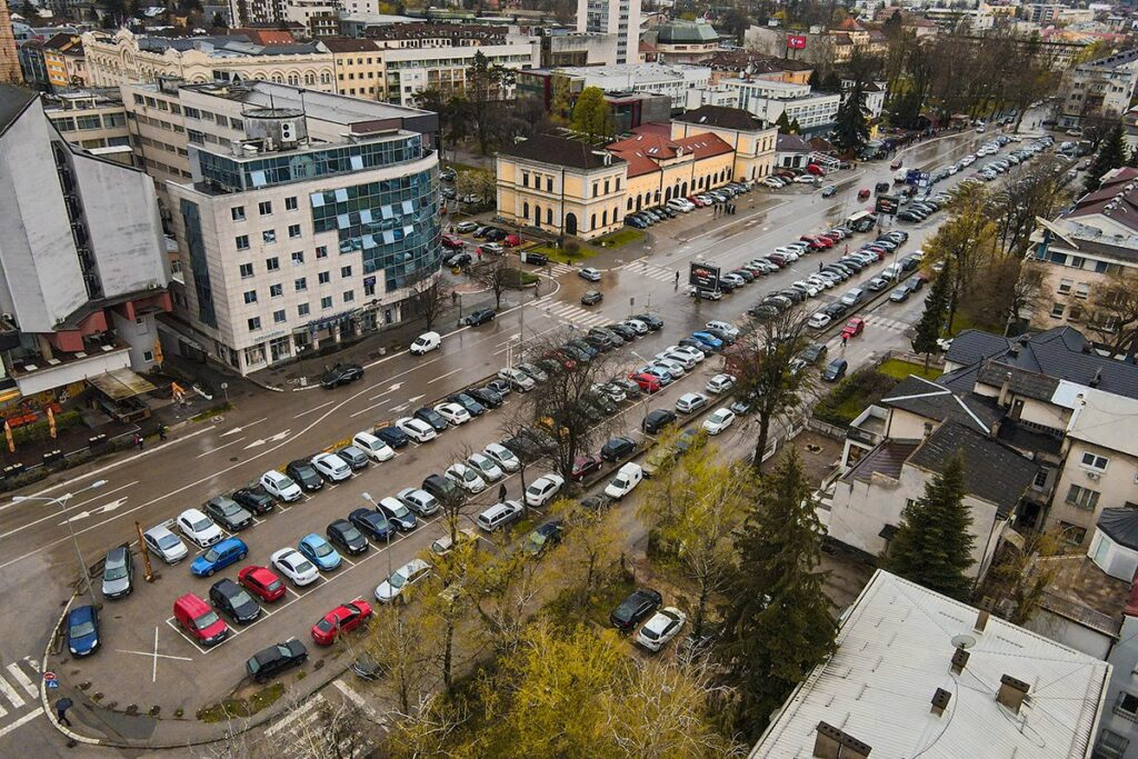 DOBRE VIJESTI ZA BANJALUČANE: Parking kod Stare autobuske stanice uskoro u funkciji