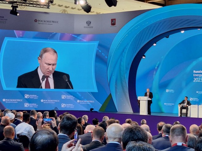 ПУТИН НА ЕНЕРГЕТСКОЈ НЕДЈЕЉИ: Слиједи обједињавање источне и западне гасоводне мреже; Присуствује Вишковић