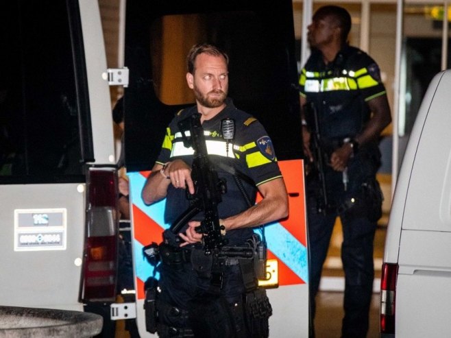 HOLANDSKA POLICIJA NA NOGAMA: Zaplijenjeno 7,7 tona kokaina