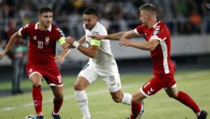 NEVJEROVATNO: Zbog skandala na meču sa Srbijom UEFA kaznila Litvance – a igrači apeluju na navijače da nastave sa time!