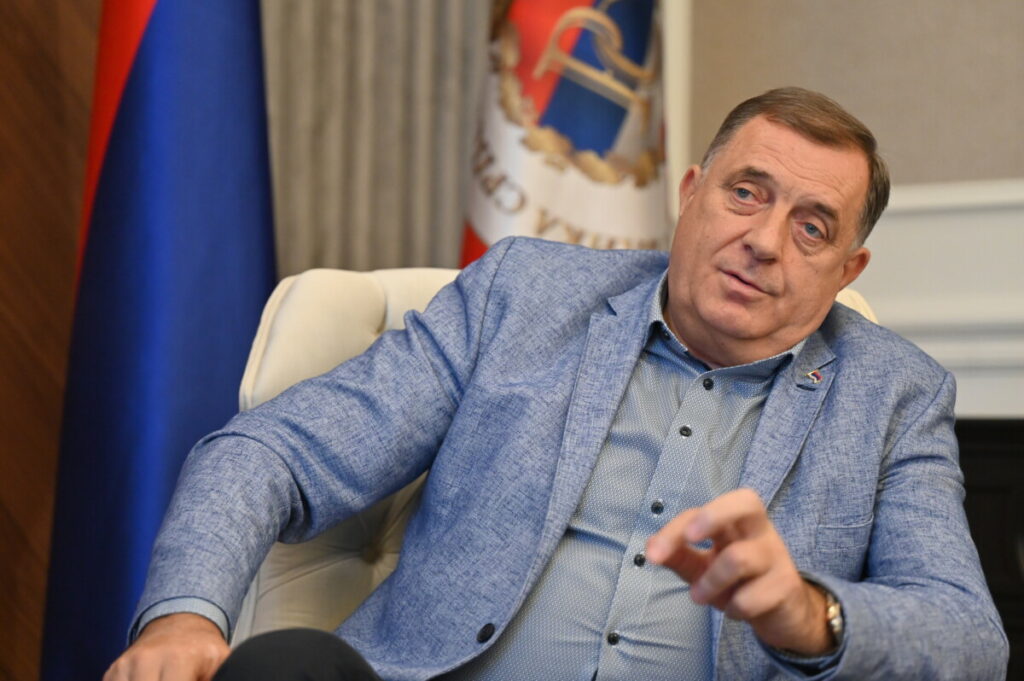 „TUĐA RUKA SVRAB NE ČEŠE“ Dodik: Amerika brine samo za svoje interese