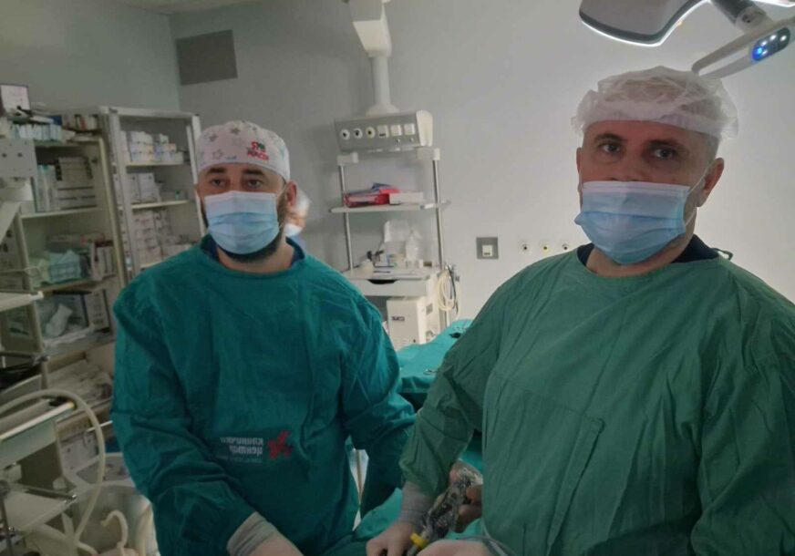 UKLONJENA GIGANTSKA SLEZENA: Hirurški tim Klinike za opštu i abdominalnu hirurgiju izveo zahtjevnu operaciju