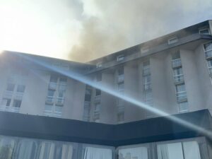ОБАВЉЕН УВИЂАЈ: Тужилаштво се огласило о пожару у згради „Електрокрајине“