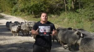 OD BESKUĆNIKA DO AMERIČKOG PORESKOG OBVEZNIKA: Stigli bolji dani za „bosanskog Hulka“ iz Viteza (VIDEO)
