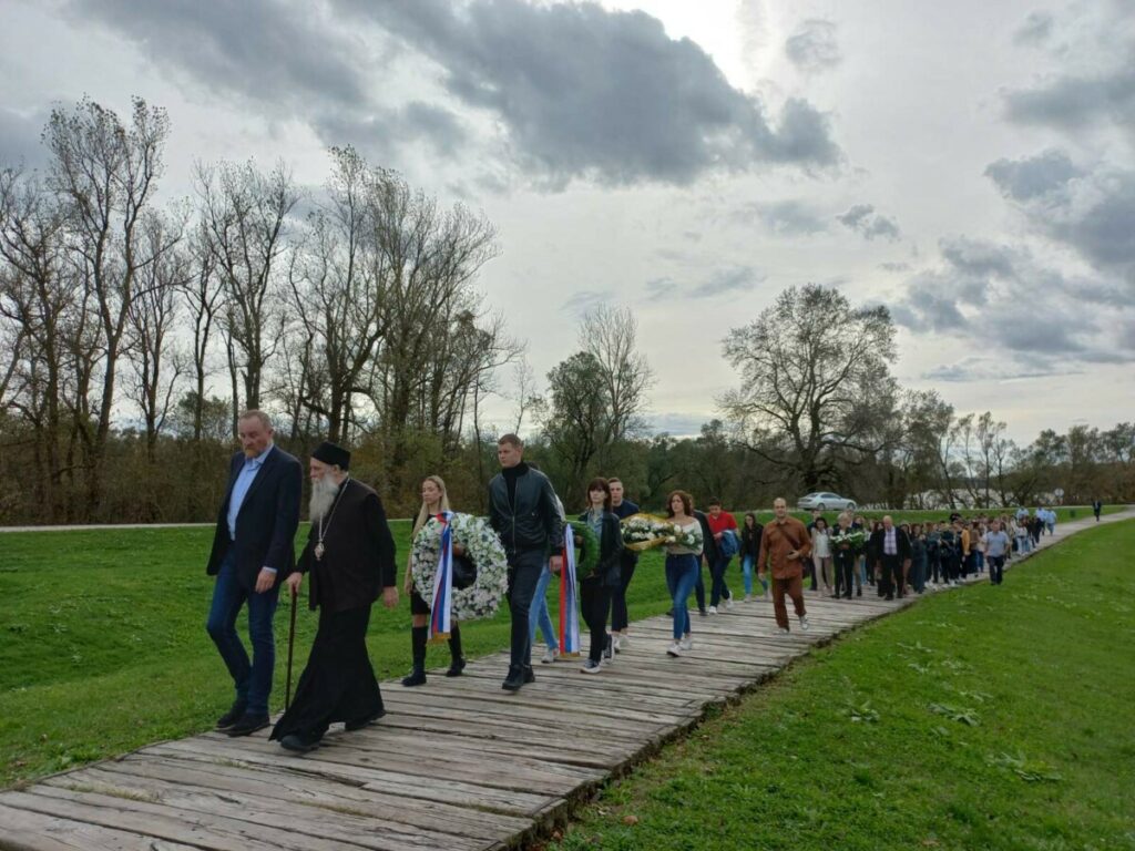 IZJEDNAČUJU VUKOVAR I JASENOVAC: Zašto su sve rjeđe đačke posjete na stratištu u Hrvatskoj
