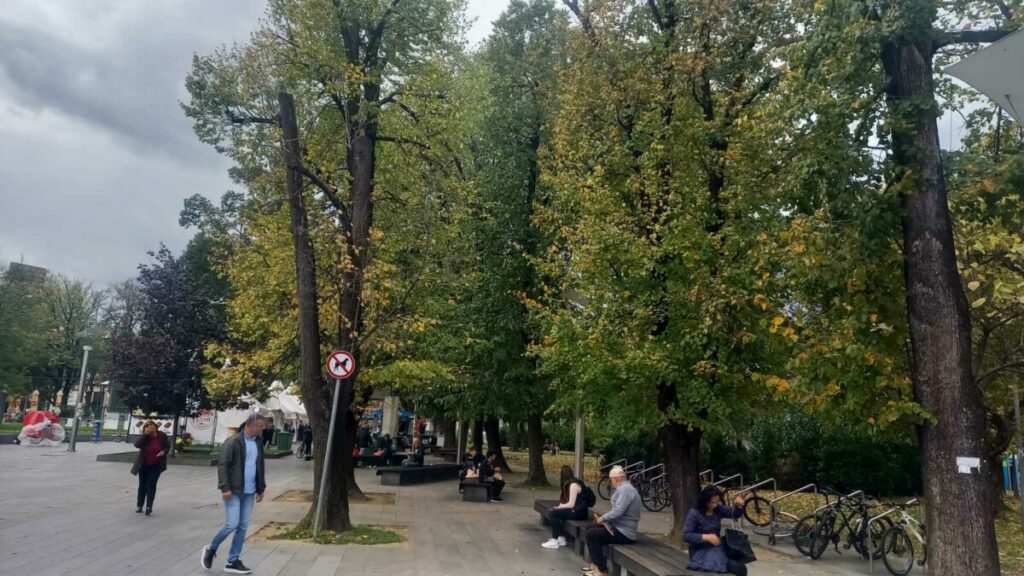 TEMPERATURA DO 18 STEPENI: Sutra pravi jesenji dan u Srpskoj