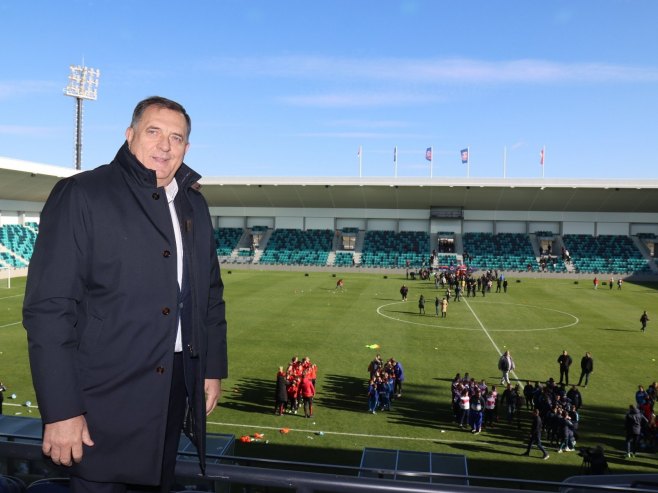 DODIK SA STADIONA U ZAJEČARU: Srpska slavi svaki uspjeh Srbije