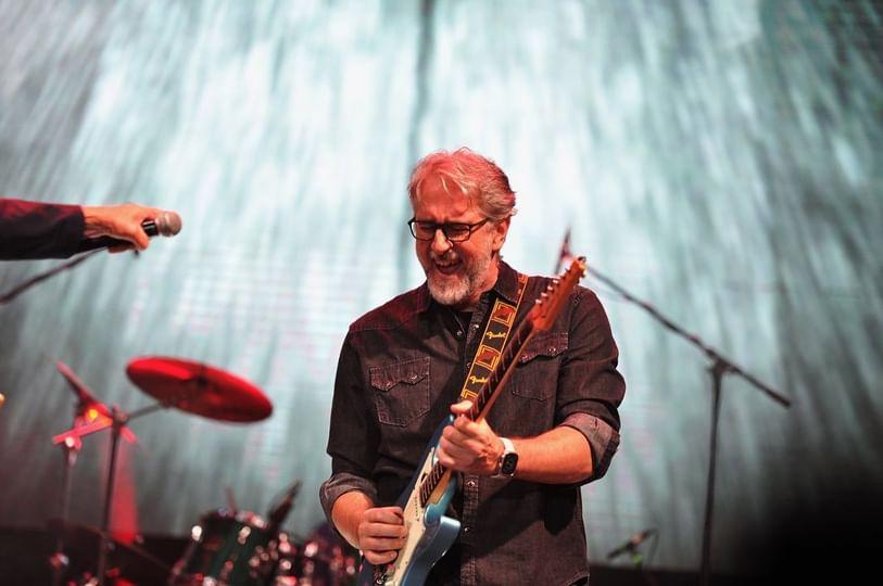 „БИЛО ЈЕ НЕOПХОДНО СТАТИ ИЗА СВОЈИХ РИЈЕЧИ И МУЗИКЕ“ Бранко Копривица за „Новости“ открио тајну пјесме „Видимо се послије“  (ФОТО/ВИДЕО)