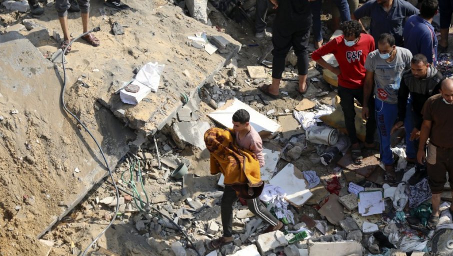 JEZIVA SMRT: Majka i beba u Gazi umrle od gladi