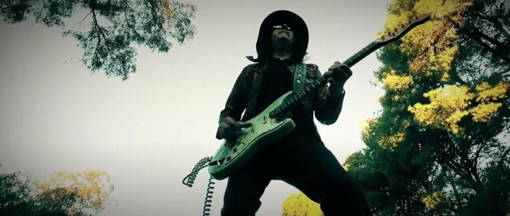 MUZIKA JE MOJA RELIGIJA: Gvin Ešton, poznati bluz gitarista, o novim pjesmama i gostoprimstvu Banjalučana za „Novosti“ (FOTO/VIDEO)