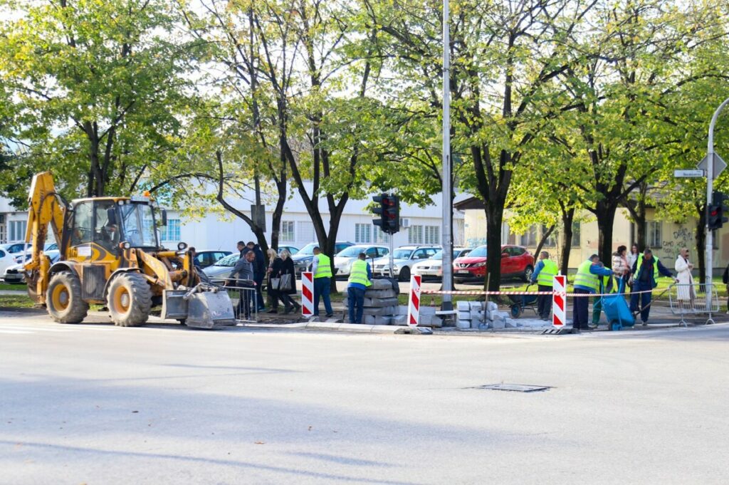 VOZAČI, PRIPAZITE: Izmjena režima saobraćaja u tri prometne ulice u Banjaluci