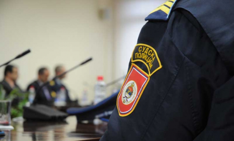 ТРАЖЕ БОЉЕ ПЛАТЕ И УСЛОВЕ: Службеници Судске полиције Српске „каскају“ за колегама и имају око 30 одсто нижа примања