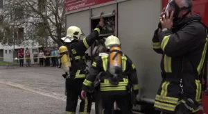 УСПЈЕШНО ОБАВЉЕН ЗАДАТАК: Ватрогасци из Добоја показали брзину и вјештину у гашењу пожара