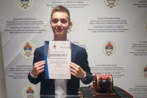 RAD MLADOG STUDENTA ODUŠEVIO SVE: Vozilo Marka Glišića odnijelo nagradu od 10.000 KM (VIDEO)