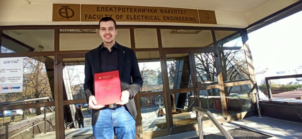 МАЛО ЈЕ ОНИХ КОЈИ НИСУ ЧУЛИ ЗА ДРАГУ (24): Један од најбољих студента бањалучког ЕТФ одмара и полако тражи посао