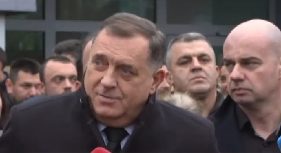 „SRBI ZNAJU KO SU I ŠTA SU“ Dodik: Svake godine iste prijetnje sa Zapada