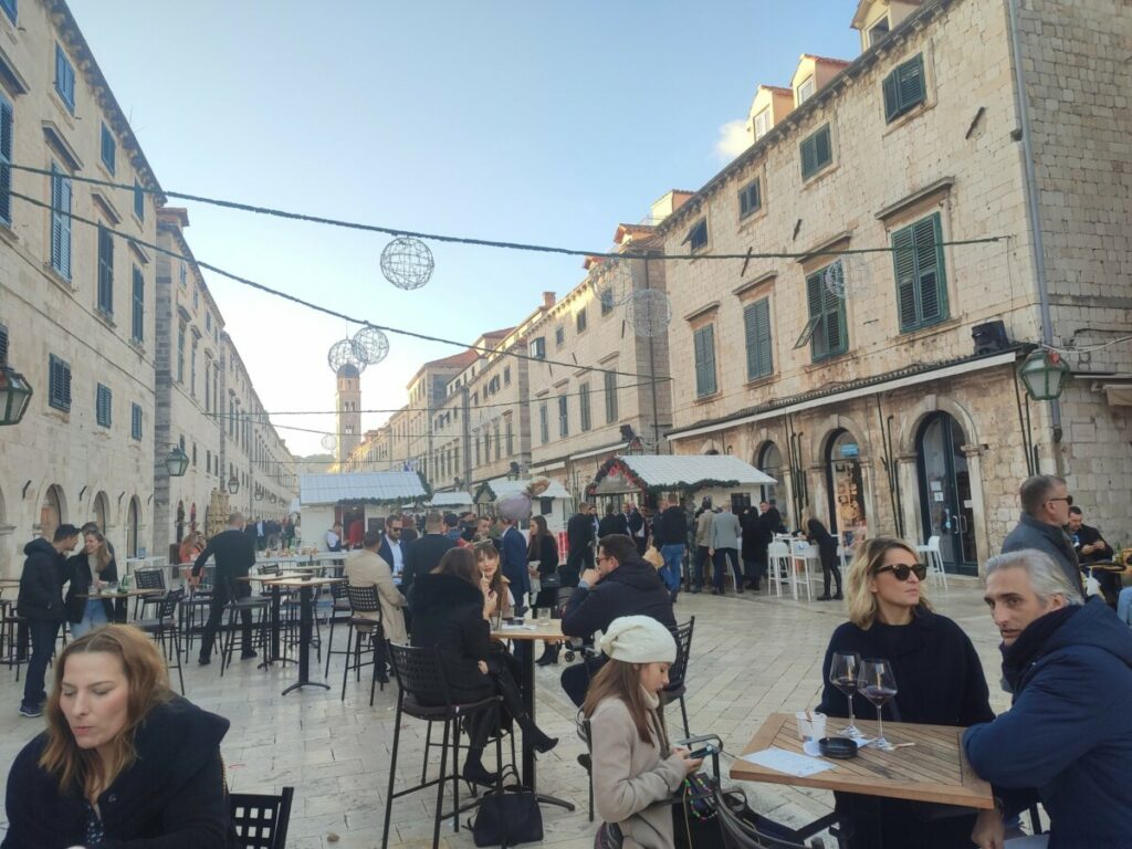 13. 000 POSJETILACA: Dubrovnik ne pamti toliko ljudi na Badnji dan (FOTO)