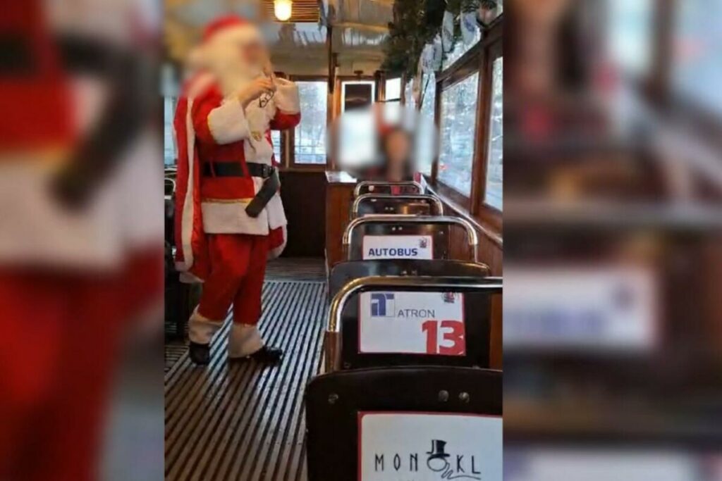 SKANDAL U ZAGREBU: U božićnom tramvaju uzvkivan ustaški pozdrav „Za dom spremni“