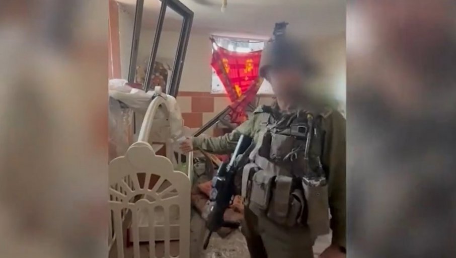 ИЗРАЕЛСКА ВОЈСКА ПОДИЈЕЛИЛА ЈЕЗИВ СНИМАК: Тврде да је Хамас крио улаз у тунел испод кревеца за бебе (ВИДЕО)