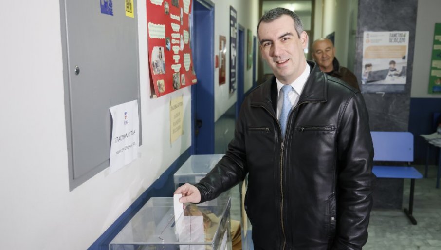 „POBIJEDIĆE ŽIVOT I BUDUĆNOST“ Orlić – Izbori će pokazati da je narod razumio da Srbija ne smije da stane