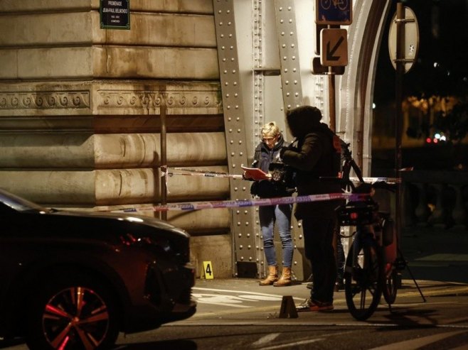 TERORISTIČKI NAPAD BLIZU AJFELOVE KULE: Objavljen snimak napadača iz Pariza (VIDEO)