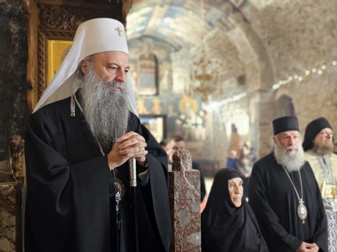 „OČIGLEDNO IGNORISALI ZNAČAJ SPC“: EU kritikovala Prištinu zbog zabrane ulaska patrijarhu i episkopima na KiM