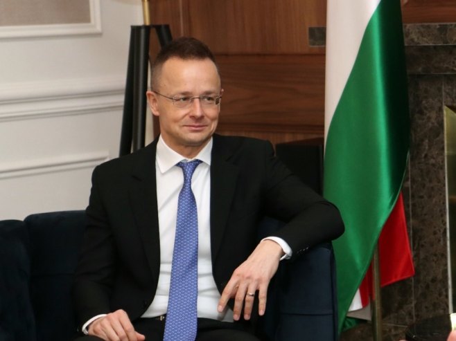 SIJARTO: Mađarska podržava ulazak BiH u EU
