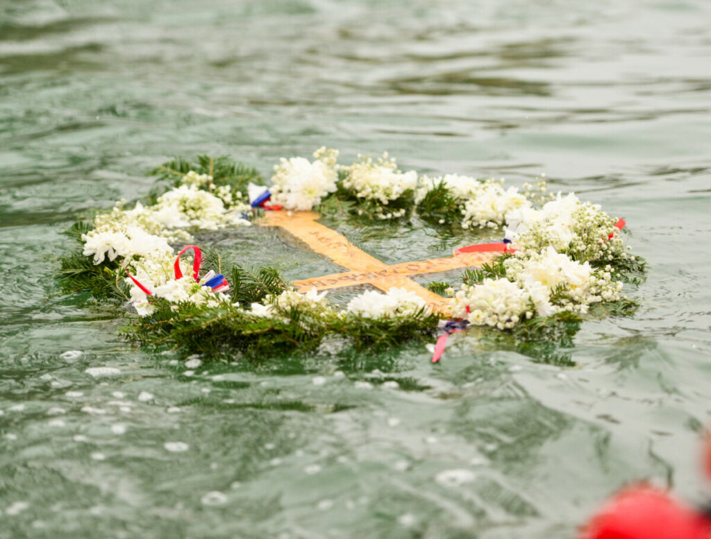 U PONEDJELJAK JE BOGOJAVLJENJE: Evo zašto se na ovaj dan pliva u rijeci za Časni krst