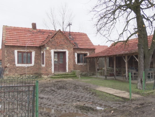 HUMANI LJUDI PRITEKLI U POMOĆ: Porodica Stojić iz Bijeljine dobija novi dom