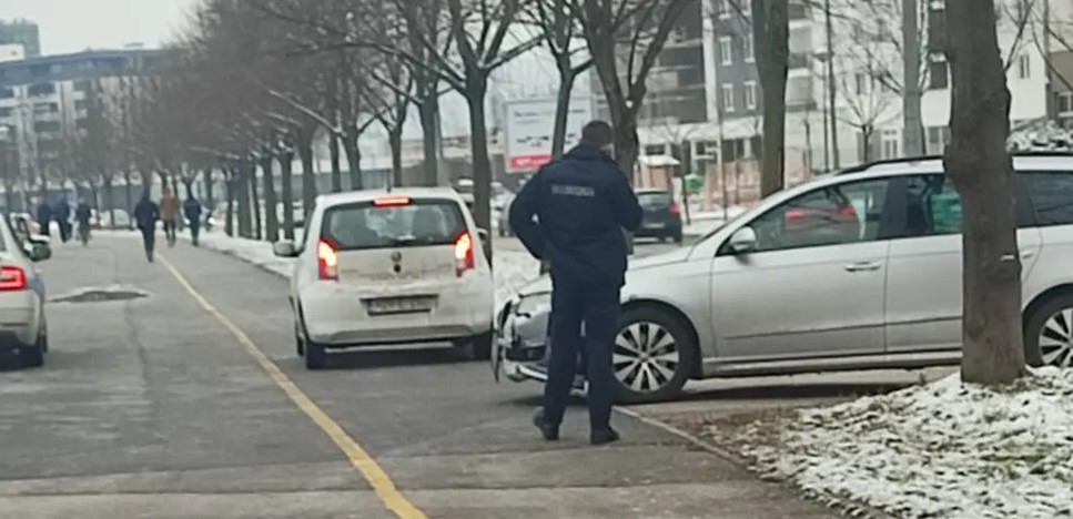 POLICIJA NA TERENU: Sudar u centru Banjaluke