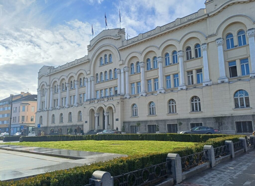 ПОЗНАТО КО ВОДИ: Објављени први резултати за Скупштину града Бањалука (ФОТО)