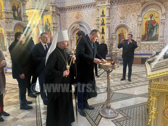 PREDSJEDNIK SRPSKE U BJELORUSIJI: Dodik posjetio Hram Svih Svetih u Minsku (VIDEO)