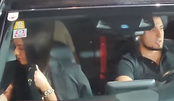 PRELIJEPA UKRALA SRCE SINA DRAGANE MIRKOVIĆ: Marko na koncertu majke pojavio se sa novom d‌jevojkom, pokušao neprimjetno da je uvede u dvoranu