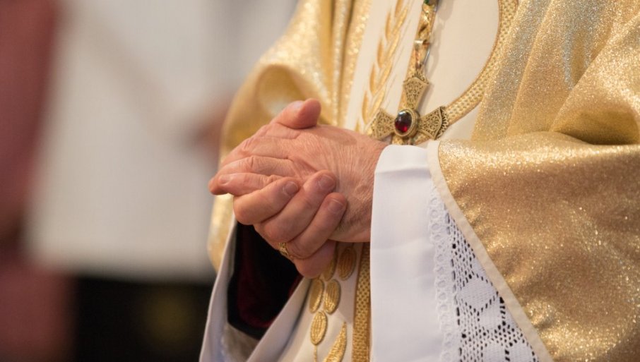 ZATVARAO OČI PRED ZLOSTAVLJANJEM DJECE: Papa prihvatio ostavku nadbiskupa Điega