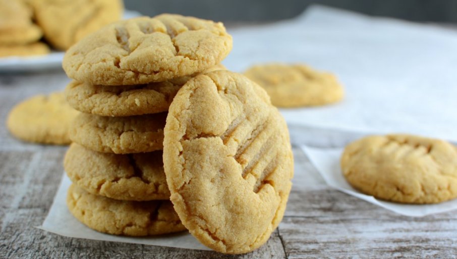 CRVI PRONAĐENI U KEKSU: Kupac doživio neprijatno iznenađenje sa poznatim hrvatskim proizvodom (FOTO)